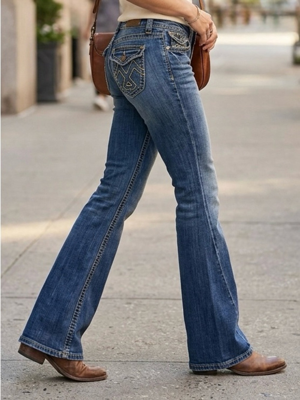 VIGOSS Flare Jeans Women Size 7 Blue Medium Wash Embroidered Pocket Y2K